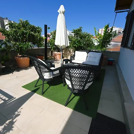 House Isabel Zara