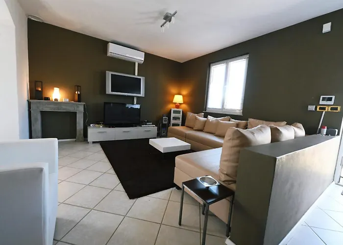 House Isabel Apartmán *